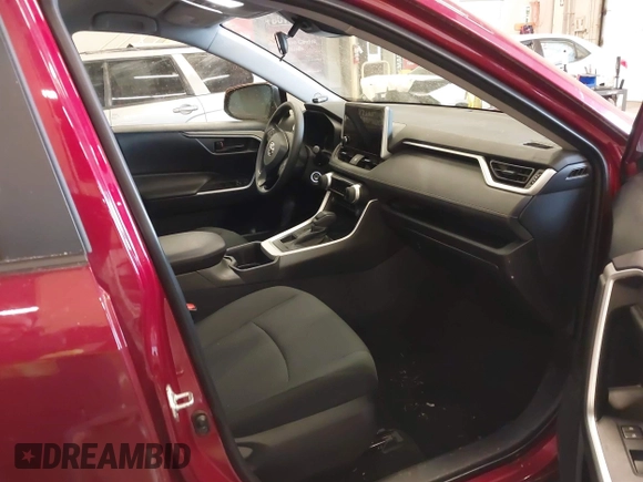 2023 Toyota RAV4 LE z VIN 2T3G1RFV4PW329681, wystawiony jako IAAI lot #41691853 z przebiegiem 12 419 mil mil oraz . Historia ofert i sprzedaży dostępna na DreamBid. Obrazek 5.