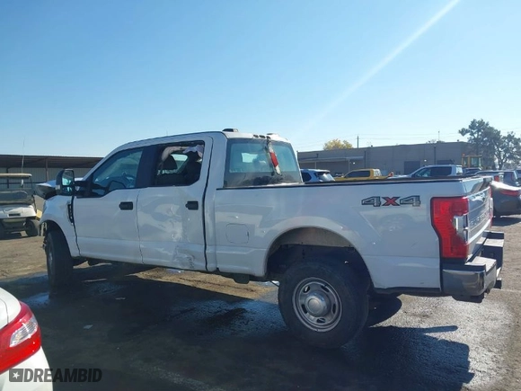 2020 Ford Super Duty F-250 SRW XL with VIN 1FT7W2B65LEC64011, listed as a IAAI auction lot 40997606 with 154,035 mi miles. Bid and sale history available at carsss.com. Image 15.