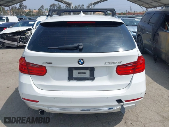 2014 BMW 3 Series 328d xDrive с VIN WBA3K5C50EKT33206, выставлен на аукционе IAAI как лот 42304444 с пробегом 142 918 миль миль и . История ставок и продаж доступна на DreamBid. Изображение 16.