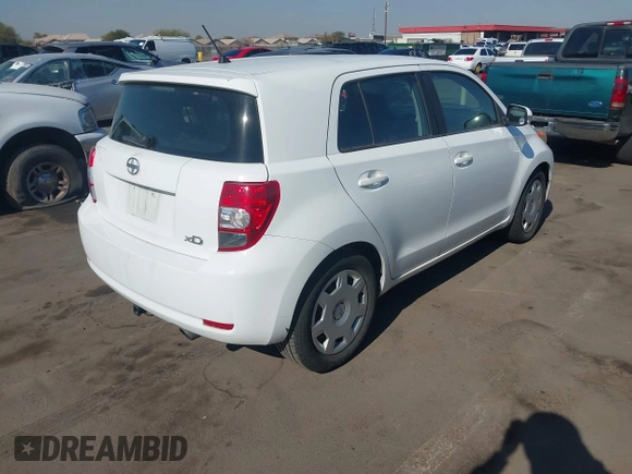 2008 Scion xD with VIN JTKKU10448J011989, listed as a IAAI auction lot 41471728 with 194,281 mi miles. Bid and sale history available at carsss.com. Image 4.