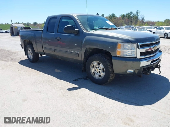 2011 Chevrolet Silverado 1500 LT with VIN 1GCRKSE36BZ417931, listed as a IAAI auction lot 42143166 with 180,033 mi miles and . Bid and sale history available at DreamBid. Image 1.