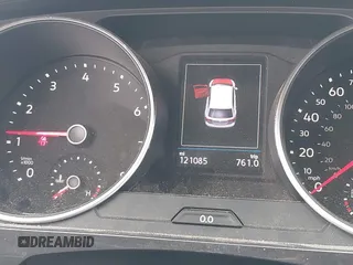 2018 Volkswagen Tiguan S с VIN 3VV1B7AX8JM090047, выставлен на аукционе IAAI как лот 42184116 с пробегом 121 085 миль миль и . История ставок и продаж доступна на DreamBid. Изображение 7.