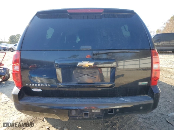 2010 Chevrolet Suburban LT with VIN 1GNUKJE31AR130863, listed as a Copart auction lot 42419415 with 310,033 mi miles and Clean Title. Bid and sale history available at carsss.com. Image 6.