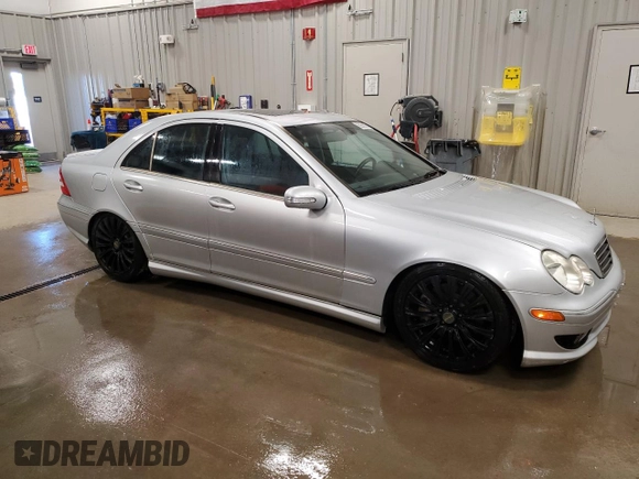 2007 Mercedes-Benz C 230 Sport with VIN WDBRF52H27F932115, listed as a Copart auction lot 62959505 with 154,449 mi miles and Clean title. Bid and sale history available at DreamBid. Image 4.