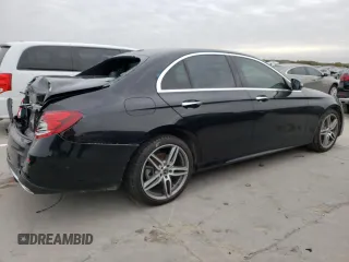 2019 Mercedes-Benz E-Class E 300 with VIN WDDZF4JB6KA606838, listed as a Copart auction lot 67752522 with 33,602 mi miles. Bid and sale history available at carsss.com. Image 3.