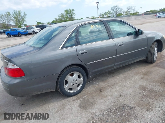 2004 Toyota Avalon XL with VIN 4T1BF28B14U380288, listed as a IAAI auction lot 42228778 with 321,988 mi miles and . Bid and sale history available at carsss.com. Image 4.