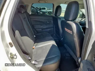 2017 Mitsubishi Outlander SEL с VIN JA4AP4AW5HZ025763, выставлен на аукционе Copart как лот 61055155 с пробегом 73 520 миль миль и Списание • Salvage title. История ставок и продаж доступна на DreamBid. Изображение 10.