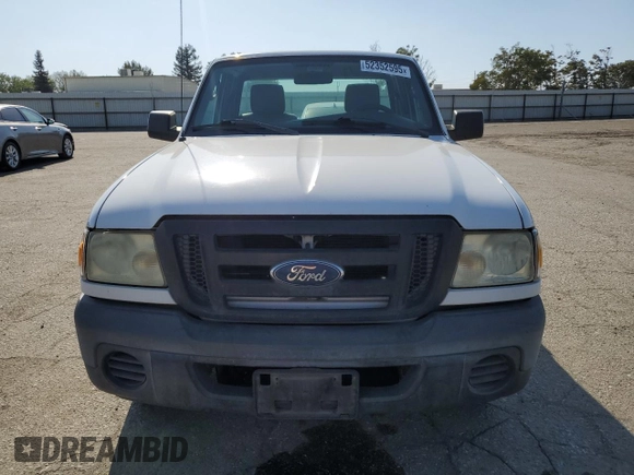2010 Ford Ranger XL z VIN 1FTKR1AE9APA72483, wystawiony jako Copart lot #52352595 z przebiegiem 125 034 mil mil oraz Czysty tytuł • Clean title. Historia ofert i sprzedaży dostępna na DreamBid. Obrazek 5.