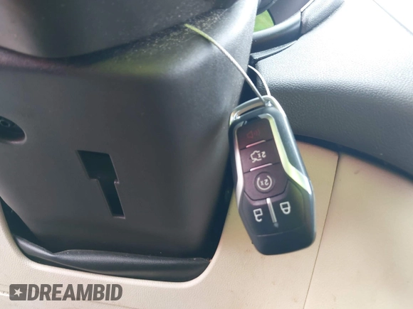 2016 Lincoln MKC Reserve with VIN 5LMCJ3C95GUJ28431, listed as a IAAI auction lot 42049971 with 207,183 mi miles and . Bid and sale history available at DreamBid. Image 11.