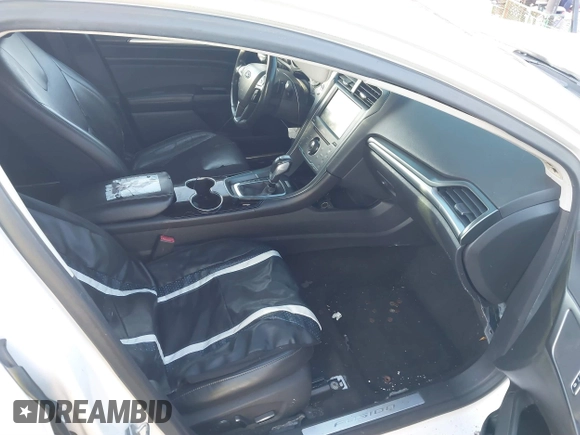 2014 Ford Fusion Titanium with VIN 3FA6P0K96ER234979, listed as a IAAI auction lot 41220106 with 98,068 mi miles. Bid and sale history available at carsss.com. Image 5.