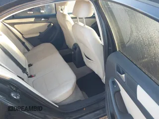 2012 Volkswagen Jetta SE z VIN 3VWDX7AJ0CM340552, wystawiony jako IAAI lot #41780133 z przebiegiem 126 988 mil mil oraz . Historia ofert i sprzedaży dostępna na DreamBid. Obrazek 8.