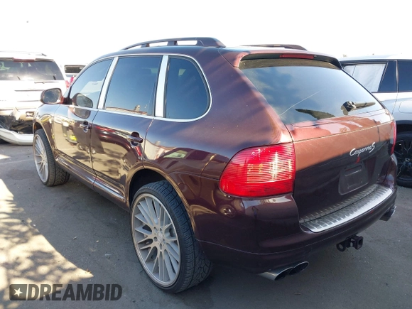 2006 Porsche Cayenne S with VIN WP1AB29P56LA62851, listed as a IAAI auction lot 41986415 with 197,783 mi miles. Bid and sale history available at carsss.com. Image 3.