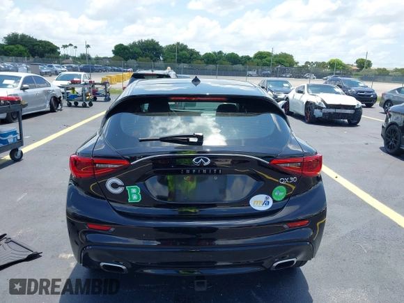 2017 Infiniti QX30 Premium with VIN SJKCH5CP5HA016631, listed as a IAAI auction lot 42355185 with 115,778 mi miles and . Bid and sale history available at DreamBid. Image 16.