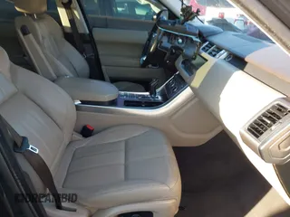 2017 Land Rover Range Rover Sport SE with VIN SALWG2FV8HA680636, listed as a IAAI auction lot 40927991 with 126,539 mi miles and . Bid and sale history available at DreamBid. Image 5.