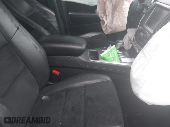 2017 Jeep Grand Cherokee Laredo with VIN 1C4RJFAG2HC927028, listed as a IAAI auction lot 41998255 with 109,569 mi miles and . Bid and sale history available at DreamBid. Image 5.