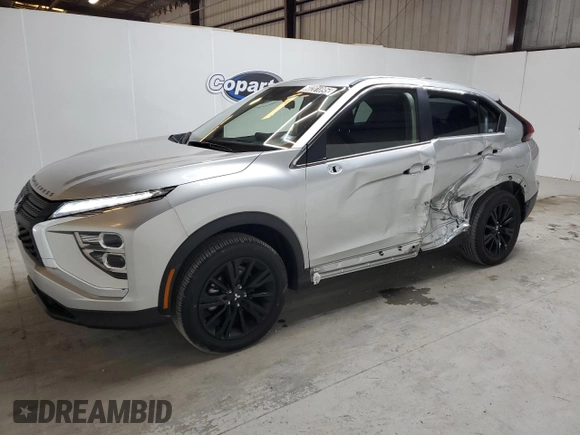 2024 Mitsubishi Eclipse Cross LE with VIN JA4ATVAA8RZ078996, listed as a Copart auction lot 60201895 with 17,054 mi miles and Clean title. Bid and sale history available at DreamBid. Image 1.