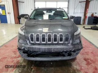 2015 Jeep Cherokee Latitude with VIN 1C4PJMCS8FW769920, listed as a Copart auction lot 46282335 with 143,469 mi miles and Salvage Title. Bid and sale history available at carsss.com. Image 5.