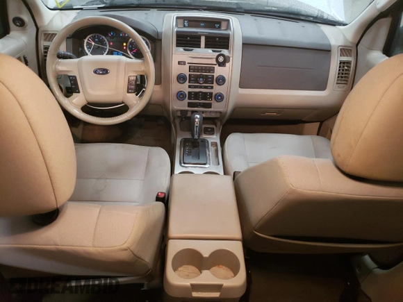 2011 Ford Escape Hybrid with VIN 1FMCU4K38BKC65798, listed as a Copart auction lot 85663794 with 95,294 mi miles and Clean title. Bid and sale history available at DreamBid. Image 8.