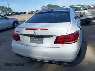 2015 Mercedes-Benz E-Class E 400 with VIN WDDKJ6FB5FF294900, listed as a IAAI auction lot 42067425 with 143,137 mi miles. Bid and sale history available at carsss.com. Image 16.