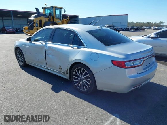 2018 Lincoln Continental Select with VIN 1LN6L9SKXJ5612470, listed as a IAAI auction lot 41350596 with 120,727 mi miles. Bid and sale history available at carsss.com. Image 3.