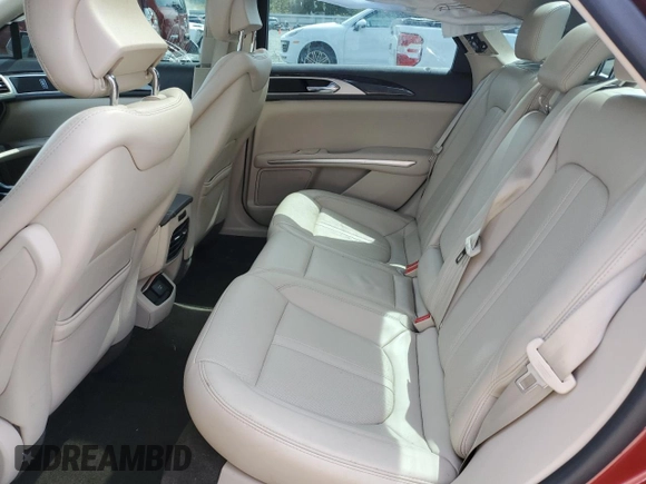 2016 Lincoln MKZ Hybrid z VIN 3LN6L2LU8GR627840, wystawiony jako Copart lot #61486675 z przebiegiem 61 690 mil mil oraz Szkoda całkowita • Salvage title. Historia ofert i sprzedaży dostępna na DreamBid. Obrazek 10.