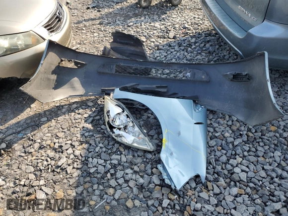 2006 Toyota Sienna CE z VIN 5TDZA23C06S404735, wystawiony jako Copart lot #59205165 z przebiegiem 185 309 mil mil oraz Szkoda całkowita • Salvage title. Historia ofert i sprzedaży dostępna na DreamBid. Obrazek 13.