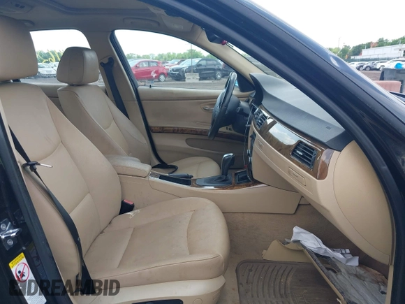 2008 BMW 3 Series 328i with VIN WBAVA37538NL49008, listed as a IAAI auction lot 42446294 with 160,645 mi miles and . Bid and sale history available at DreamBid. Image 5.
