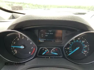 2014 Ford Escape SE с VIN 1FMCU9G90EUC19255, выставлен на аукционе Copart как лот 57267775 с пробегом 102 924 миль миль и Списание • Salvage title. История ставок и продаж доступна на DreamBid. Изображение 9.