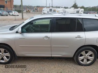 2009 Toyota Highlander Limited z VIN JTEDS42AX92083331, wystawiony jako IAAI lot #41868707 z przebiegiem 302 108 mil mil oraz . Historia ofert i sprzedaży dostępna na DreamBid. Obrazek 14.