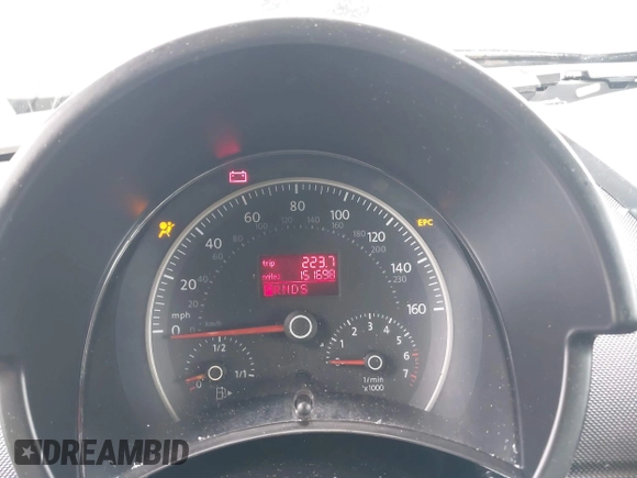 2010 Volkswagen Beetle with VIN 3VWPG3AG2AM016977, listed as a IAAI auction lot 42464694 with 151,698 mi miles and . Bid and sale history available at DreamBid. Image 7.