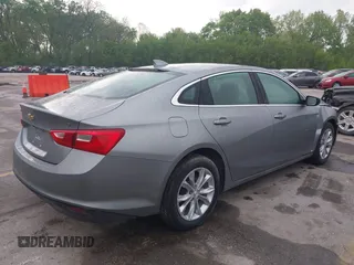 2025 Chevrolet Malibu LT with VIN 1G1ZD5ST0SF143698, listed as a IAAI auction lot 42106668 with 9,211 mi miles and . Bid and sale history available at DreamBid. Image 4.