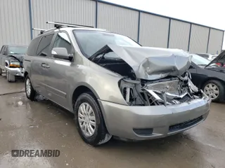 2012 Kia Sedona LX with VIN KNDMG4C78C6447514, listed as a Copart auction lot 46035374 with 180,367 mi miles and Clean Title. Bid and sale history available at carsss.com. Image 1.