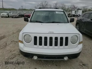 2014 Jeep Patriot Latitude with VIN 1C4NJPFAXED625758, listed as a Copart auction lot 51084625 with 186,517 mi miles and Salvage Title. Bid and sale history available at carsss.com. Image 12.