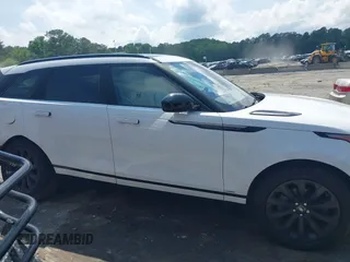 2018 Land Rover Range Rover Velar R-Dynamic SE z VIN SALYL2RN6JA758868, wystawiony jako IAAI lot #42378594 z przebiegiem 104 767 mil mil oraz . Historia ofert i sprzedaży dostępna na DreamBid. Obrazek 13.