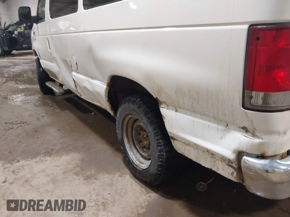 2011 Ford Econoline Passenger XL with VIN 1FBNE3BL7BDA48109, listed as a IAAI auction lot 41447533 with 325,568 mi miles. Bid and sale history available at carsss.com. Image 17.