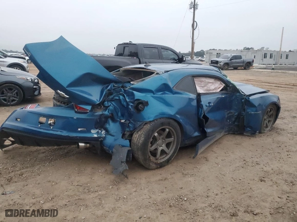 2010 Chevrolet Camaro LS with VIN 2G1FE1EV5A9116607, listed as a Copart auction lot 85658304 with 0 mi miles and Salvage Title. Bid and sale history available at carsss.com. Image 3.