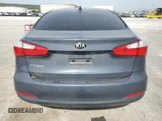 2016 Kia Forte LX z VIN KNAFK4A60G5534754, wystawiony jako Copart lot #57320285 z przebiegiem 88 766 mil mil oraz Szkoda całkowita • Salvage title. Historia ofert i sprzedaży dostępna na DreamBid. Obrazek 6.