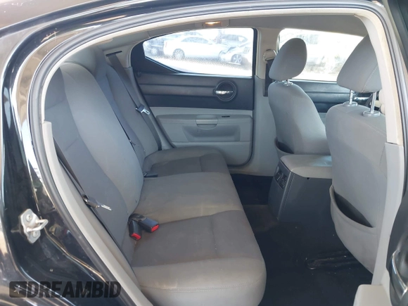 2007 Dodge Charger z VIN 2B3LA43G97H752393, wystawiony jako IAAI lot #42305031 z przebiegiem 135 684 mil mil oraz . Historia ofert i sprzedaży dostępna na DreamBid. Obrazek 8.
