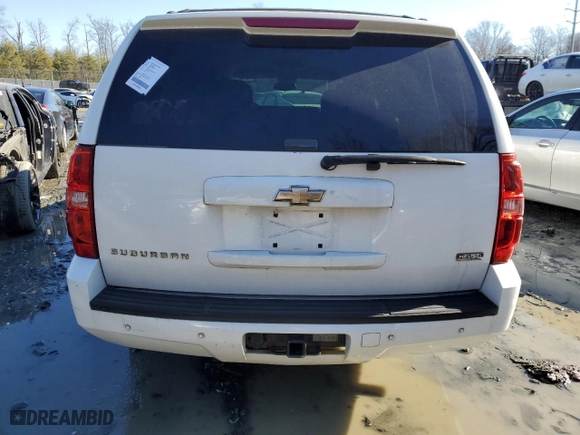2009 Chevrolet Suburban LT w/2LT with VIN 1GNFK26319R274535, listed as a Copart auction lot 42704165 with 254,514 mi miles and Salvage Title. Bid and sale history available at carsss.com. Image 6.