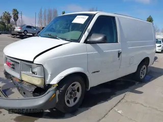 2005 GMC Safari Cargo with VIN 1GTDM19X55B509590, listed as a IAAI auction lot 41619983 with 232,225 mi miles. Bid and sale history available at carsss.com. Image 2.