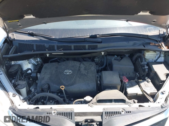 2018 Toyota Sienna LE Auto Access Seat with VIN 5TDKZ3DC0JS940186, listed as a IAAI auction lot 41991827 with 80,071 mi miles and . Bid and sale history available at DreamBid. Image 10.
