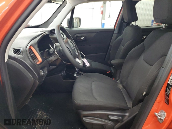 2020 Jeep Renegade Jeepster z VIN ZACNJBAB9LPL86959, wystawiony jako Copart lot #59903245 z przebiegiem 56 150 mil mil oraz Szkoda całkowita • Salvage title. Historia ofert i sprzedaży dostępna na DreamBid. Obrazek 7.