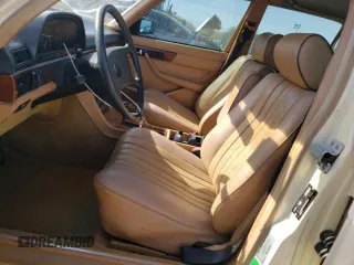 1984 Mercedes-Benz 300 SD z VIN WDBCB20A7EA016286, wystawiony jako Copart lot #76601734 z przebiegiem 110 036 mil mil oraz Szkoda całkowita • Salvage title. Historia ofert i sprzedaży dostępna na DreamBid. Obrazek 7.