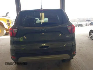 2019 Ford Escape SEL with VIN 1FMCU9HD1KUC04360, listed as a IAAI auction lot 42050815 with 114,741 mi miles. Bid and sale history available at carsss.com. Image 16.