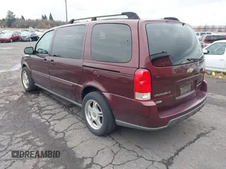 2008 Chevrolet Uplander LT w/1LT with VIN 1GNDV33W08D188227, listed as a IAAI auction lot 41489557 with 163,725 mi miles. Bid and sale history available at carsss.com. Image 3.