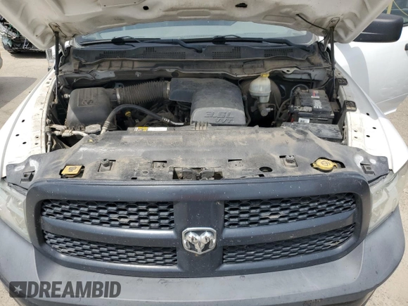 2014 Ram 1500 Tradesman z VIN 3C6JR6AG8EG332268, wystawiony jako Copart lot #52888705 z przebiegiem 245 476 mil mil oraz Szkoda całkowita • Salvage title. Historia ofert i sprzedaży dostępna na DreamBid. Obrazek 11.