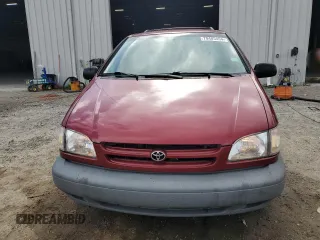 2000 Toyota Sienna LE with VIN 4T3ZF13C3YU284605, listed as a Copart auction lot 79405404 with 137,213 mi miles and Salvage Title. Bid and sale history available at carsss.com. Image 5.