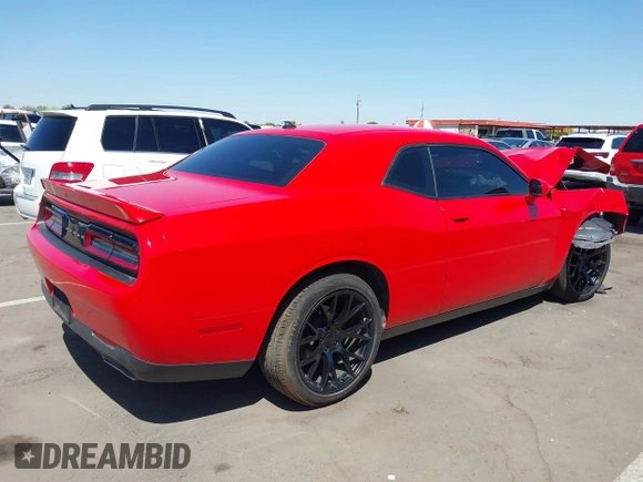 2018 Dodge Challenger SXT z VIN 2C3CDZAG6JH294667, wystawiony jako IAAI lot #42062200 z przebiegiem 84 911 mil mil oraz . Historia ofert i sprzedaży dostępna na DreamBid. Obrazek 4.