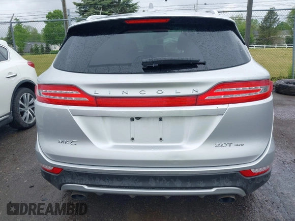 2017 Lincoln MKC Reserve z VIN 5LMCJ3D90HUL70673, wystawiony jako IAAI lot #42254648 z przebiegiem 100 465 mil mil oraz . Historia ofert i sprzedaży dostępna na DreamBid. Obrazek 17.