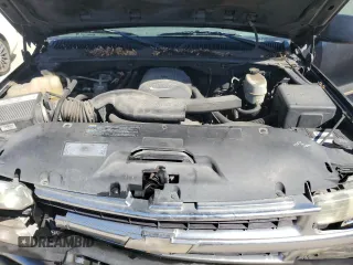 2004 Chevrolet Suburban LT with VIN 1GNEC16ZX4J237711, listed as a Copart auction lot 48669395 with 256,433 mi miles and Salvage Title. Bid and sale history available at carsss.com. Image 12.